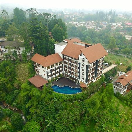 The Grand Hill Resort-Hotel Puncak Extérieur photo