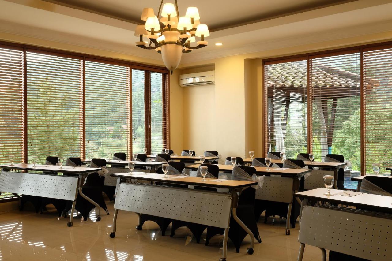 The Grand Hill Resort-Hotel Puncak Extérieur photo