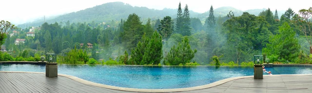 The Grand Hill Resort-Hotel Puncak Extérieur photo