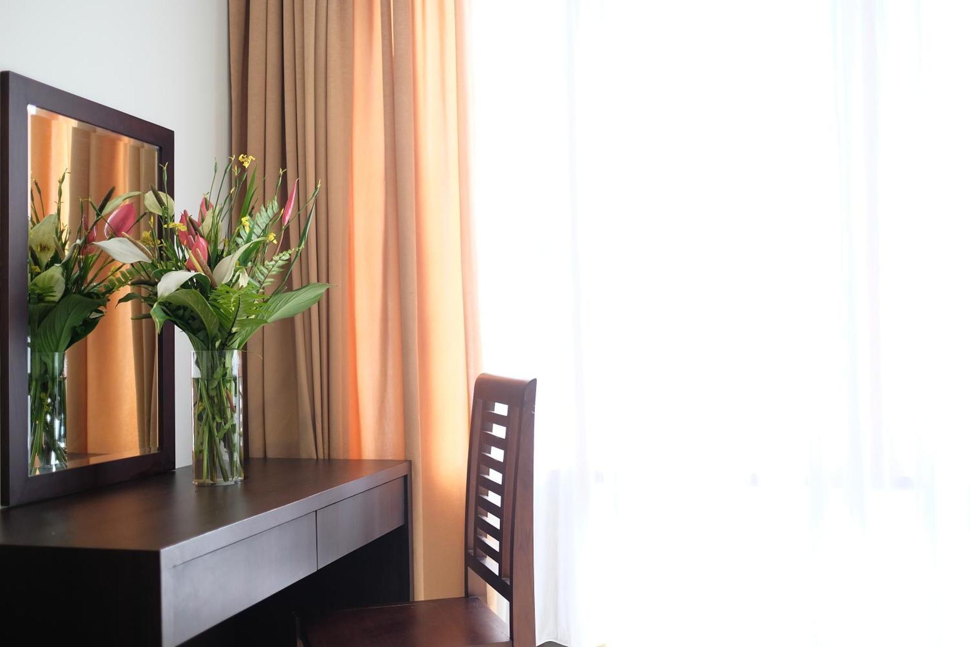 The Grand Hill Resort-Hotel Puncak Extérieur photo