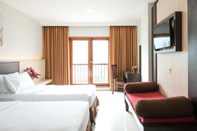 The Grand Hill Resort-Hotel Puncak Extérieur photo